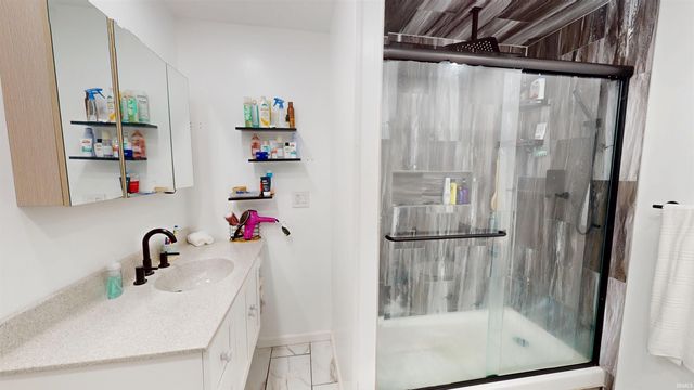 1804 W 11th Street, Marion, IN 46953