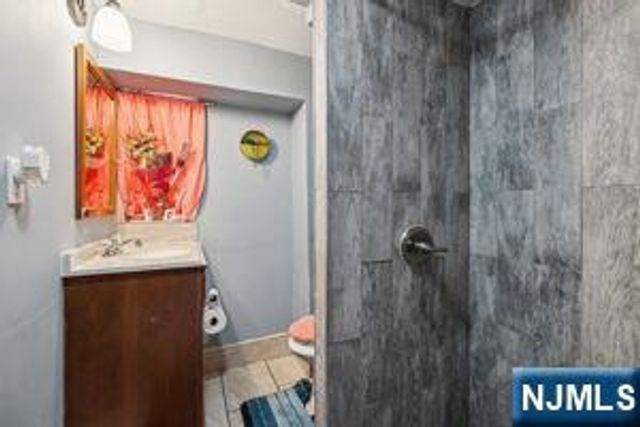 46-48 Osborne, Newark, NJ 07108