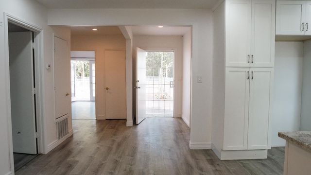 9351 W Walnut Grove Rd, Lodi, CA 95242
