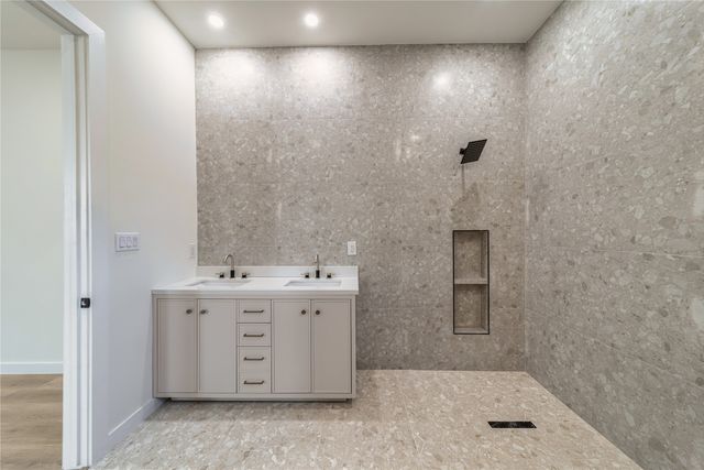 438 Bonnie View Road, Dallas, TX 75203