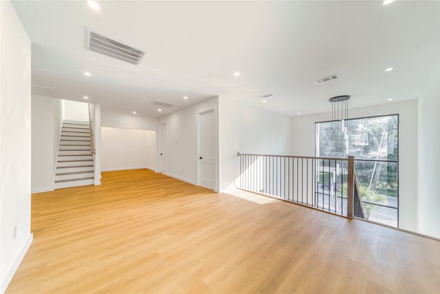 438 Bonnie View Road, Dallas, TX 75203