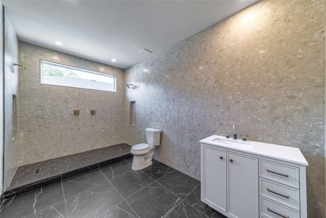 438 Bonnie View Road, Dallas, TX 75203