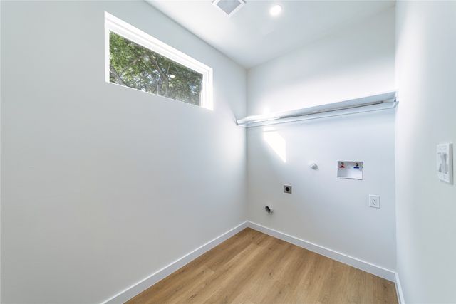 438 Bonnie View Road, Dallas, TX 75203