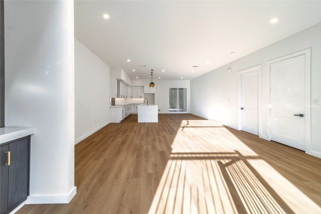 438 Bonnie View Road, Dallas, TX 75203