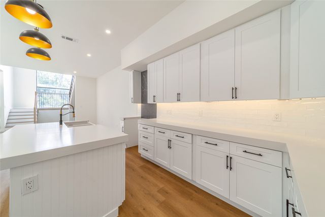 438 Bonnie View Road, Dallas, TX 75203