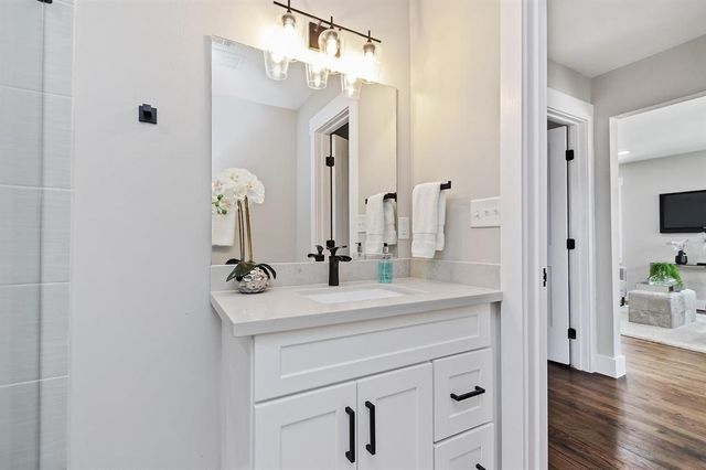 1414 Alexander Street, Houston, TX 77008