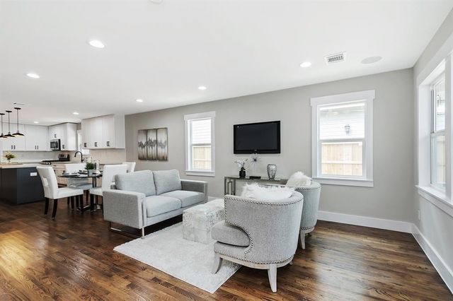 1414 Alexander Street, Houston, TX 77008