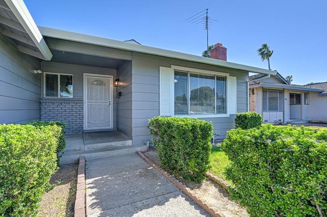 4574 Beechnut Way, Sacramento, CA 95823