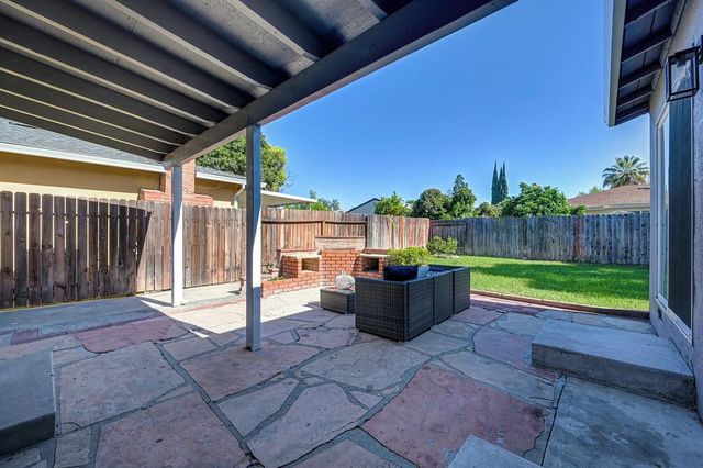 4574 Beechnut Way, Sacramento, CA 95823