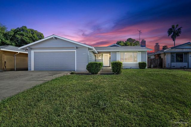 4574 Beechnut Way, Sacramento, CA 95823