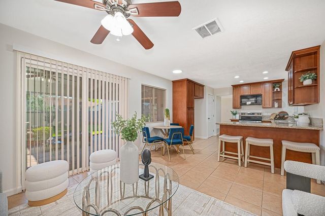 4574 Beechnut Way, Sacramento, CA 95823