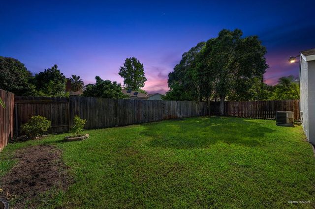 4574 Beechnut Way, Sacramento, CA 95823