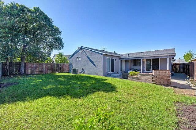 4574 Beechnut Way, Sacramento, CA 95823