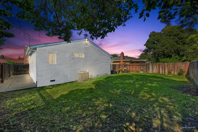 4574 Beechnut Way, Sacramento, CA 95823