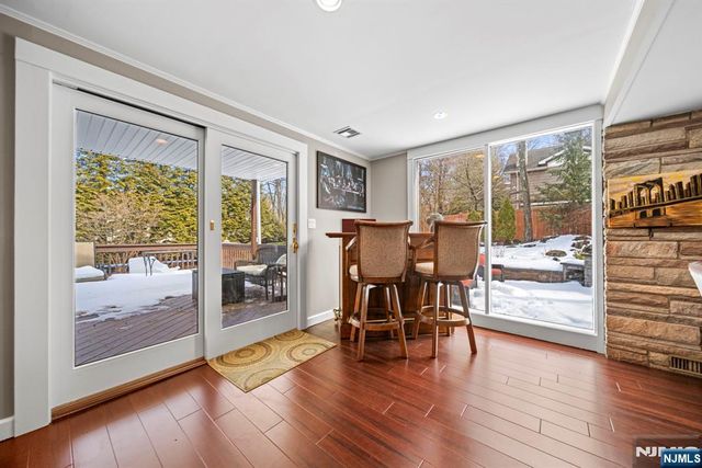 564 Whitenack Road, River Vale, NJ 07675