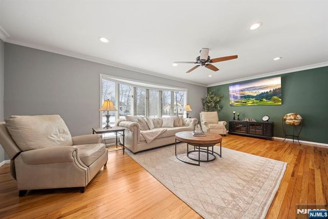 564 Whitenack Road, River Vale, NJ 07675