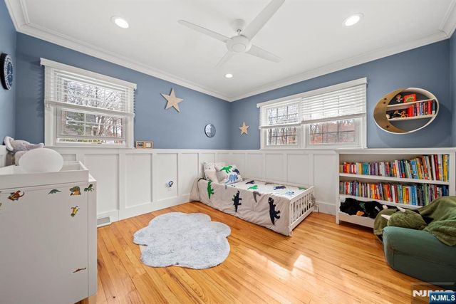 564 Whitenack Road, River Vale, NJ 07675