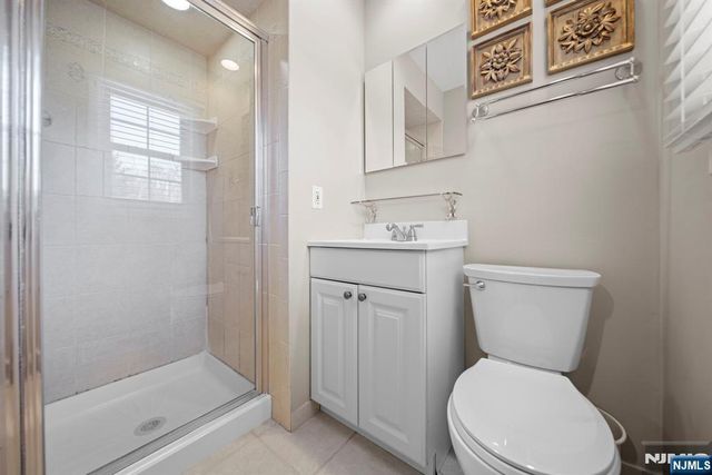 564 Whitenack Road, River Vale, NJ 07675