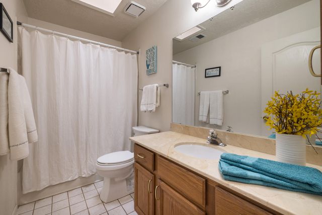 308 Prestige Way NE, Rio Rancho, NM 87124