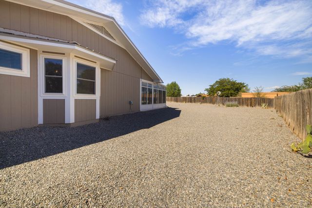 308 Prestige Way NE, Rio Rancho, NM 87124