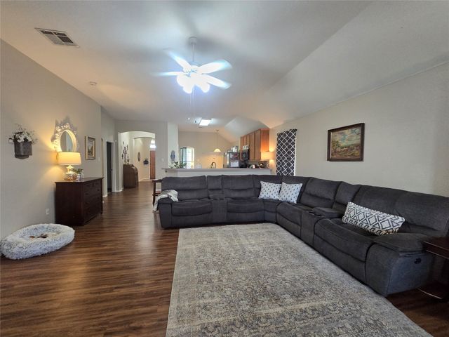 2817 Bentwood Way, Mckinney, TX 75071