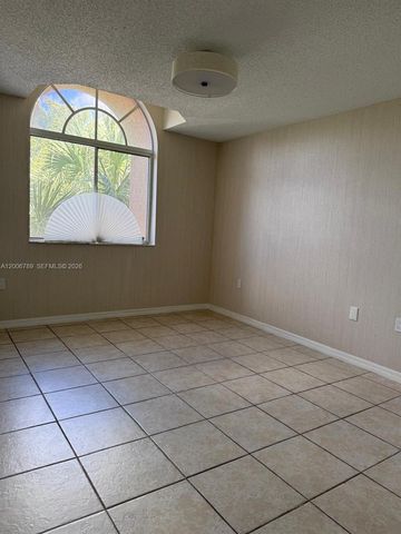 1304 Glenmoor Dr 1304, West Palm Beach, FL 33409