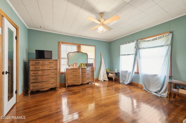 111 E Henry Street, Rayne, LA 70578