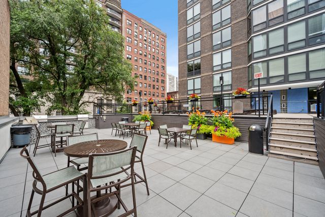 21 W Goethe Street 16E, Chicago, IL 60610