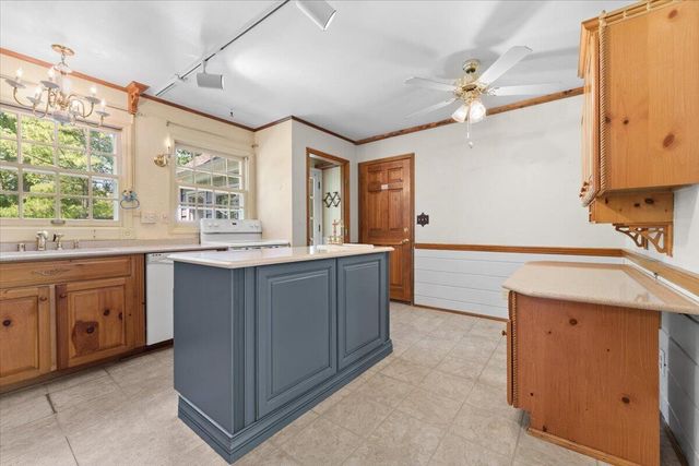 11645 N Hillside LANE, Mequon, WI 53092