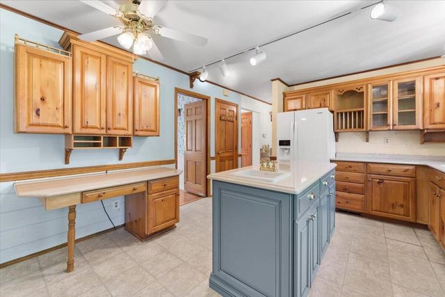 11645 N Hillside LANE, Mequon, WI 53092