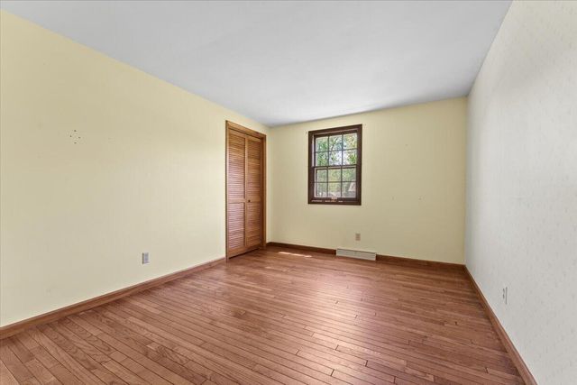 11645 N Hillside LANE, Mequon, WI 53092