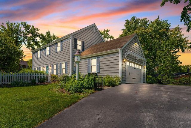 11645 N Hillside LANE, Mequon, WI 53092