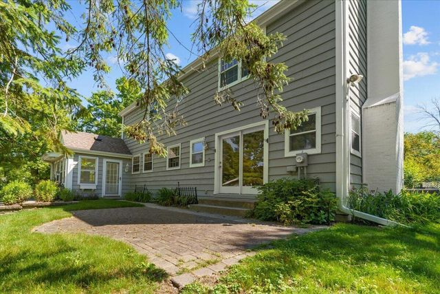 11645 N Hillside LANE, Mequon, WI 53092