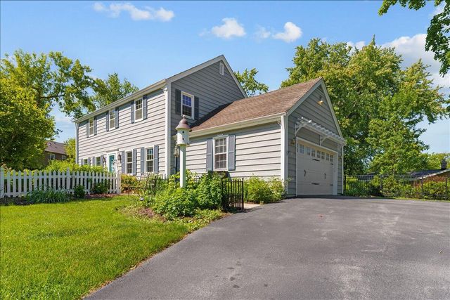11645 N Hillside LANE, Mequon, WI 53092