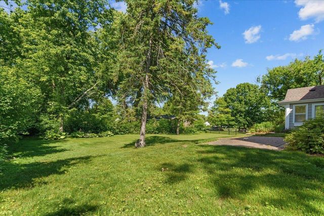 11645 N Hillside LANE, Mequon, WI 53092