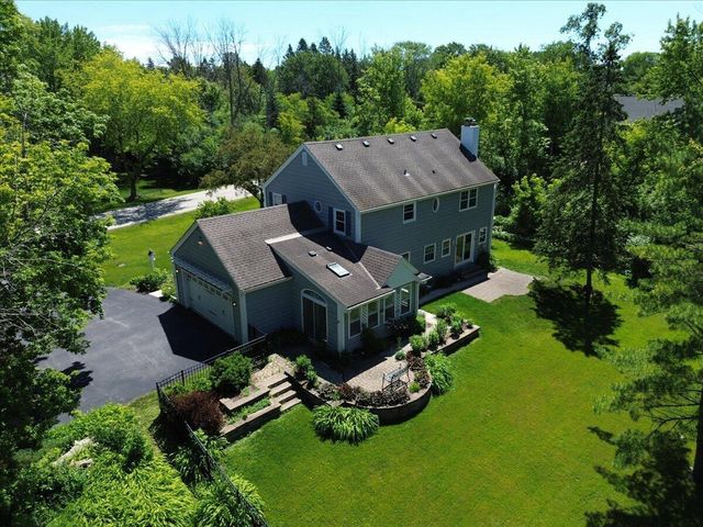 11645 N Hillside LANE, Mequon, WI 53092