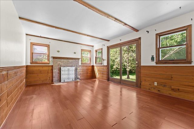 11645 N Hillside LANE, Mequon, WI 53092
