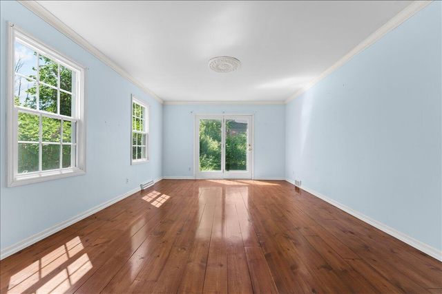 11645 N Hillside LANE, Mequon, WI 53092