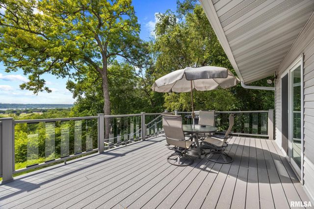 1117 N HOPPE Lane, East Peoria, IL 61611