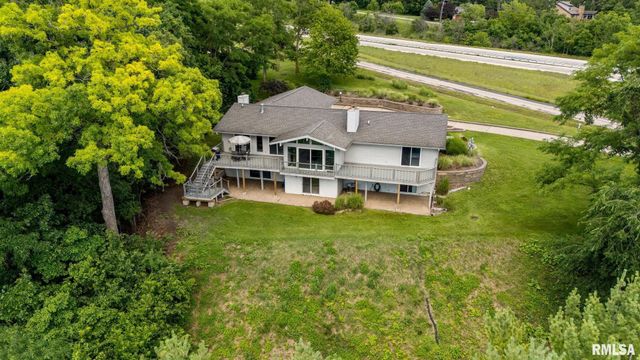 1117 N HOPPE Lane, East Peoria, IL 61611