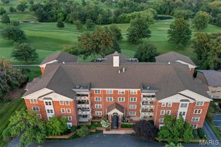 526 Sarah Lane 13, Creve Coeur, MO 63141