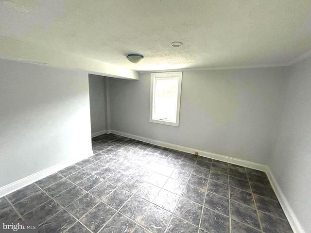 5915 AMELIA ST, Springfield, VA 22150