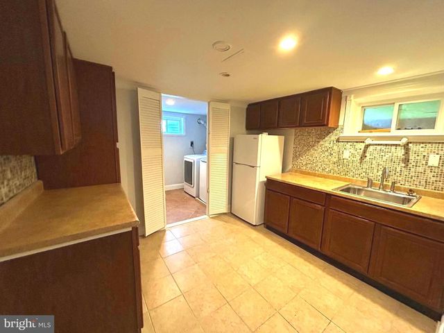 5915 AMELIA ST, Springfield, VA 22150