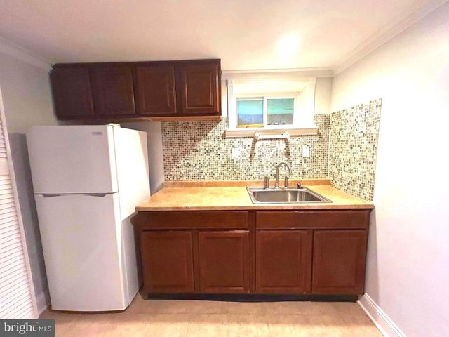 5915 AMELIA ST, Springfield, VA 22150