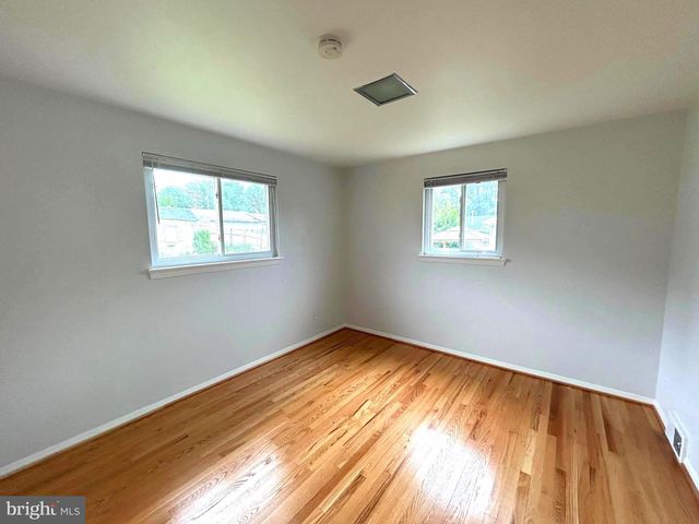 5915 AMELIA ST, Springfield, VA 22150