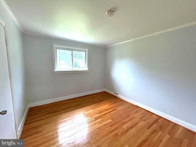 5915 AMELIA ST, Springfield, VA 22150