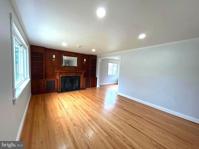 5915 AMELIA ST, Springfield, VA 22150