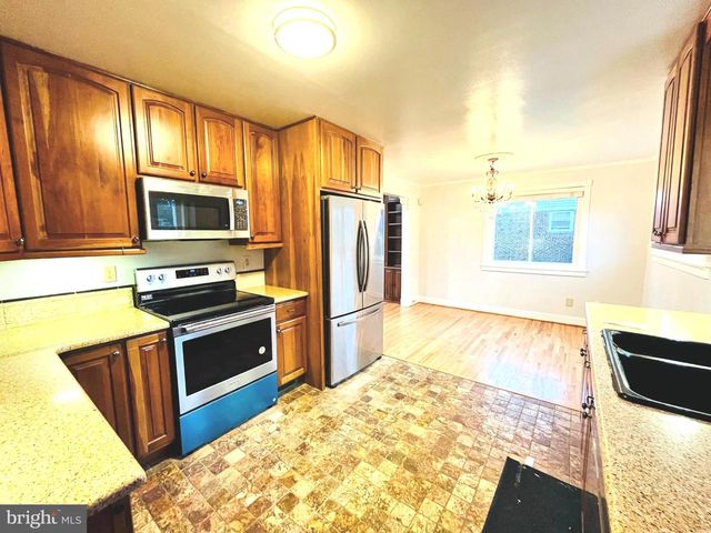 5915 AMELIA ST, Springfield, VA 22150
