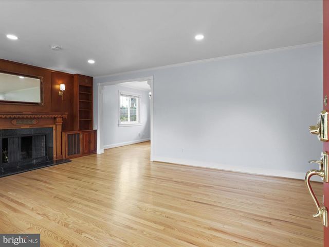 5915 AMELIA ST, Springfield, VA 22150