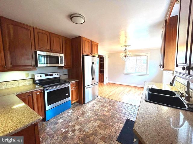 5915 AMELIA ST, Springfield, VA 22150
